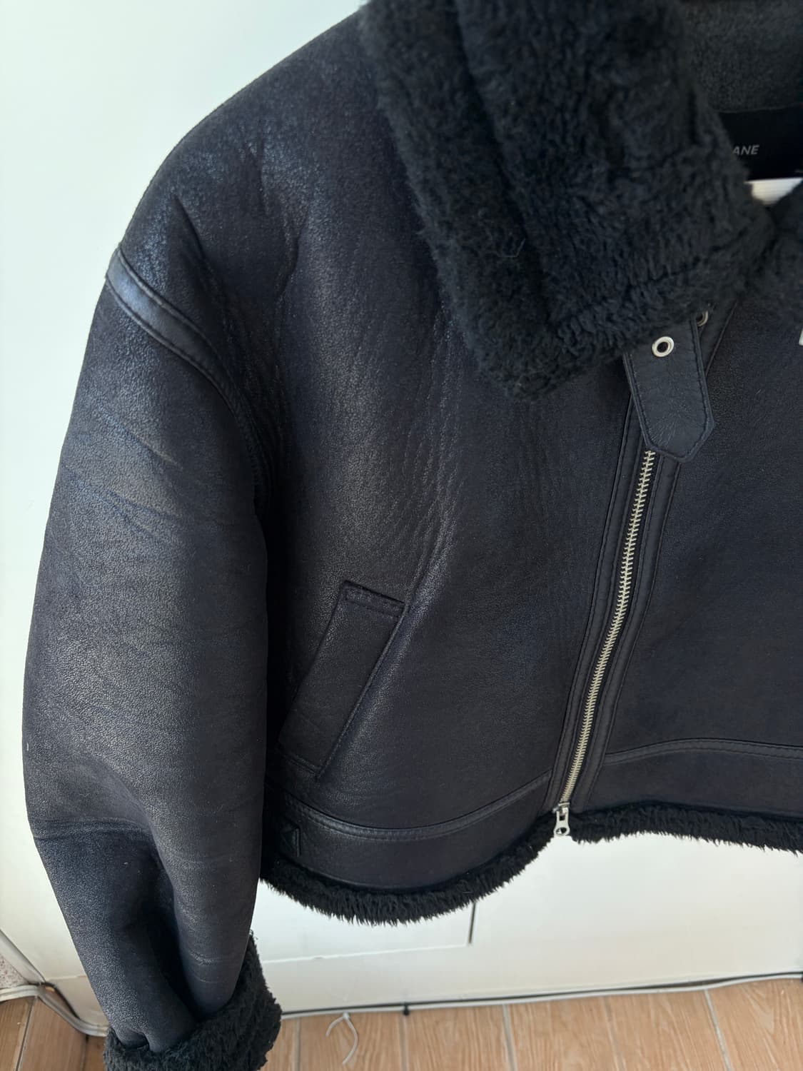 블랙 무스탕 자켓 상품이미지3