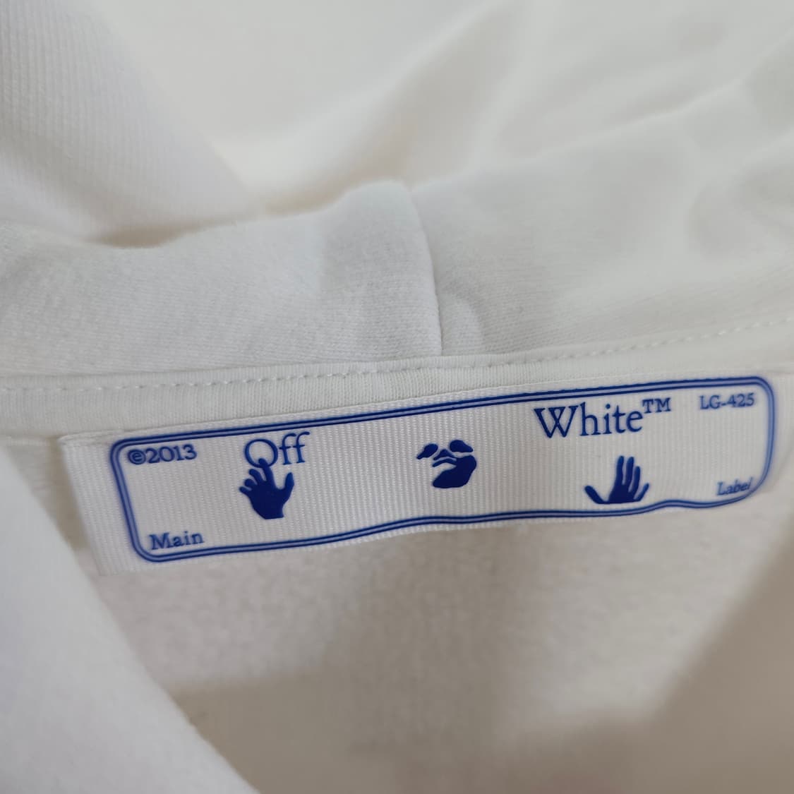 오프화이트 카라바조 후드티 xl사이즈 105 판매 상품이미지3