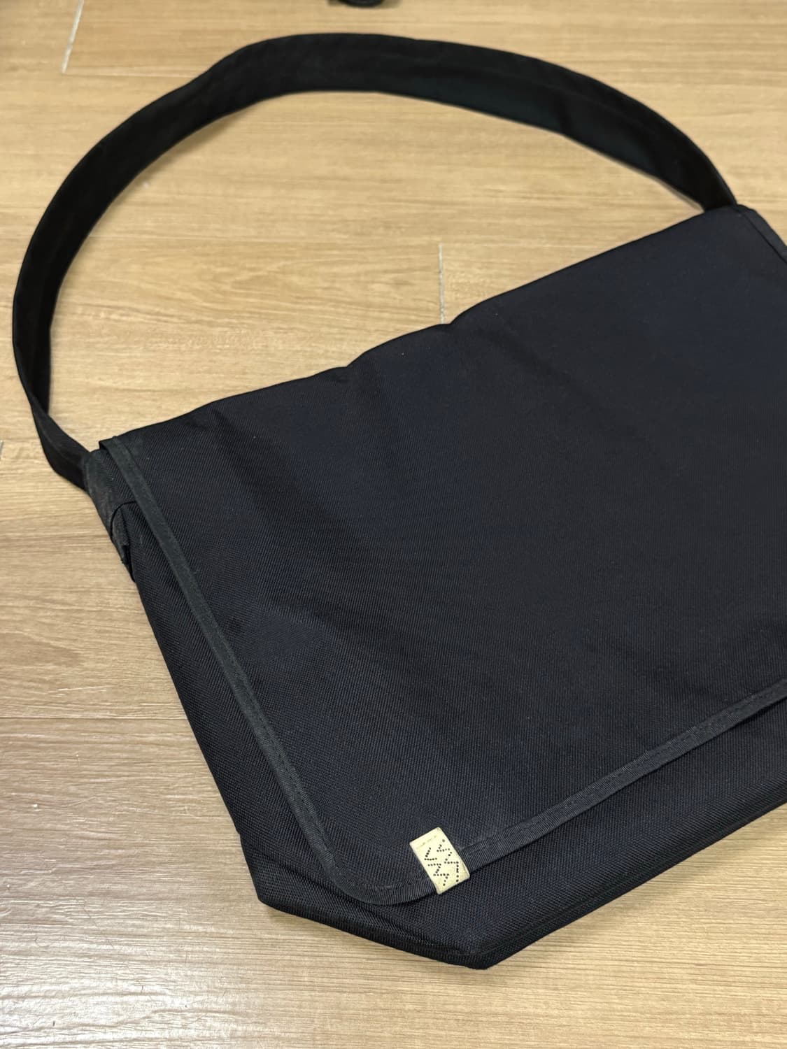 visvim 비즈빔 코듀라 샤첼백 24L 상품이미지1