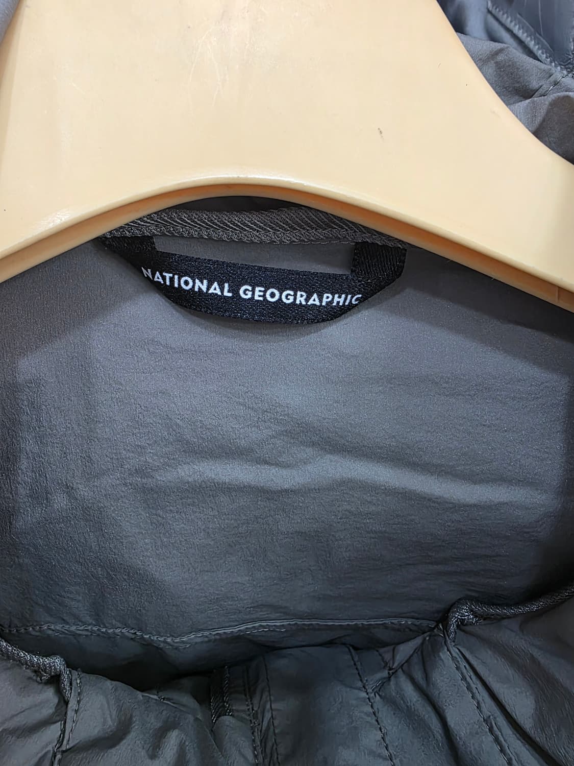 내셔널지오그래픽 남성 바람막이 상품이미지3