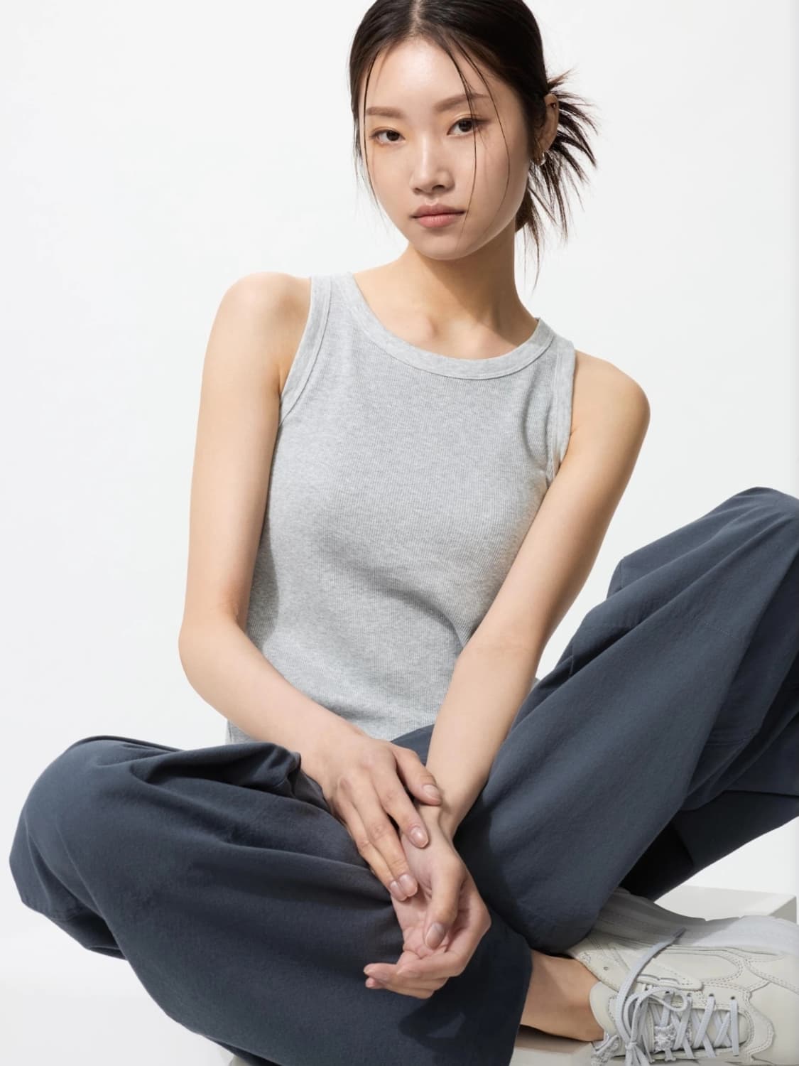 유니클로 립브라탑 그레이 나시 상품이미지1