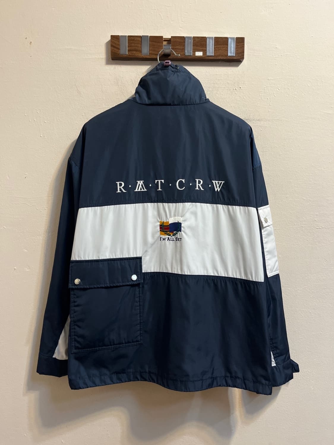 로맨틱크라운 올드스쿨 배색 윈드브레이커 자켓 (341) 상품이미지3