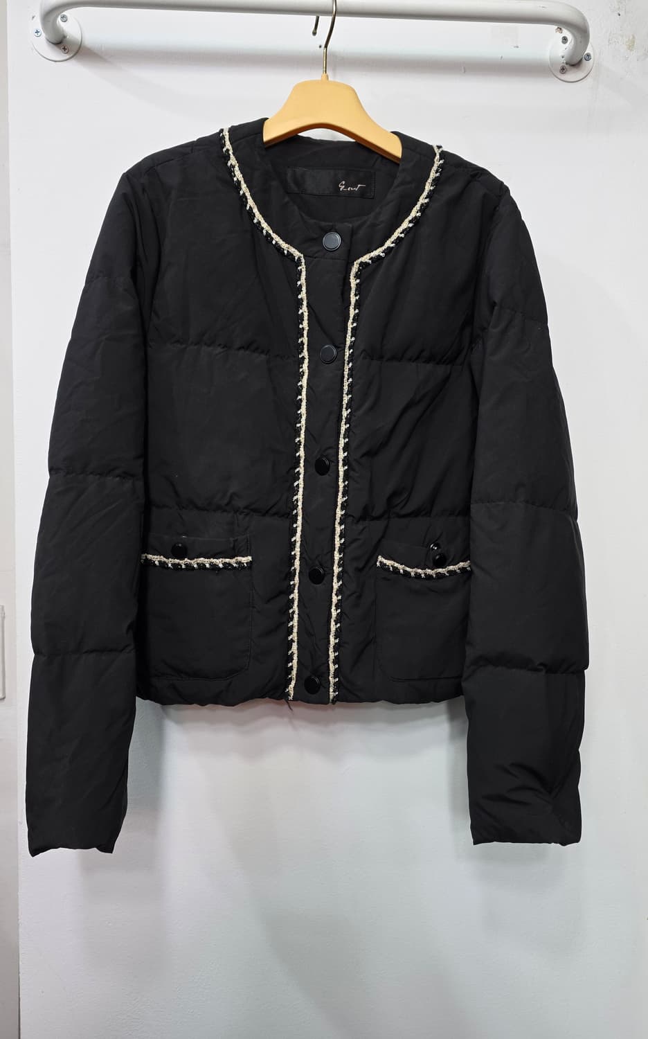 지컷 여성 구스 경량 패딩 상품이미지1