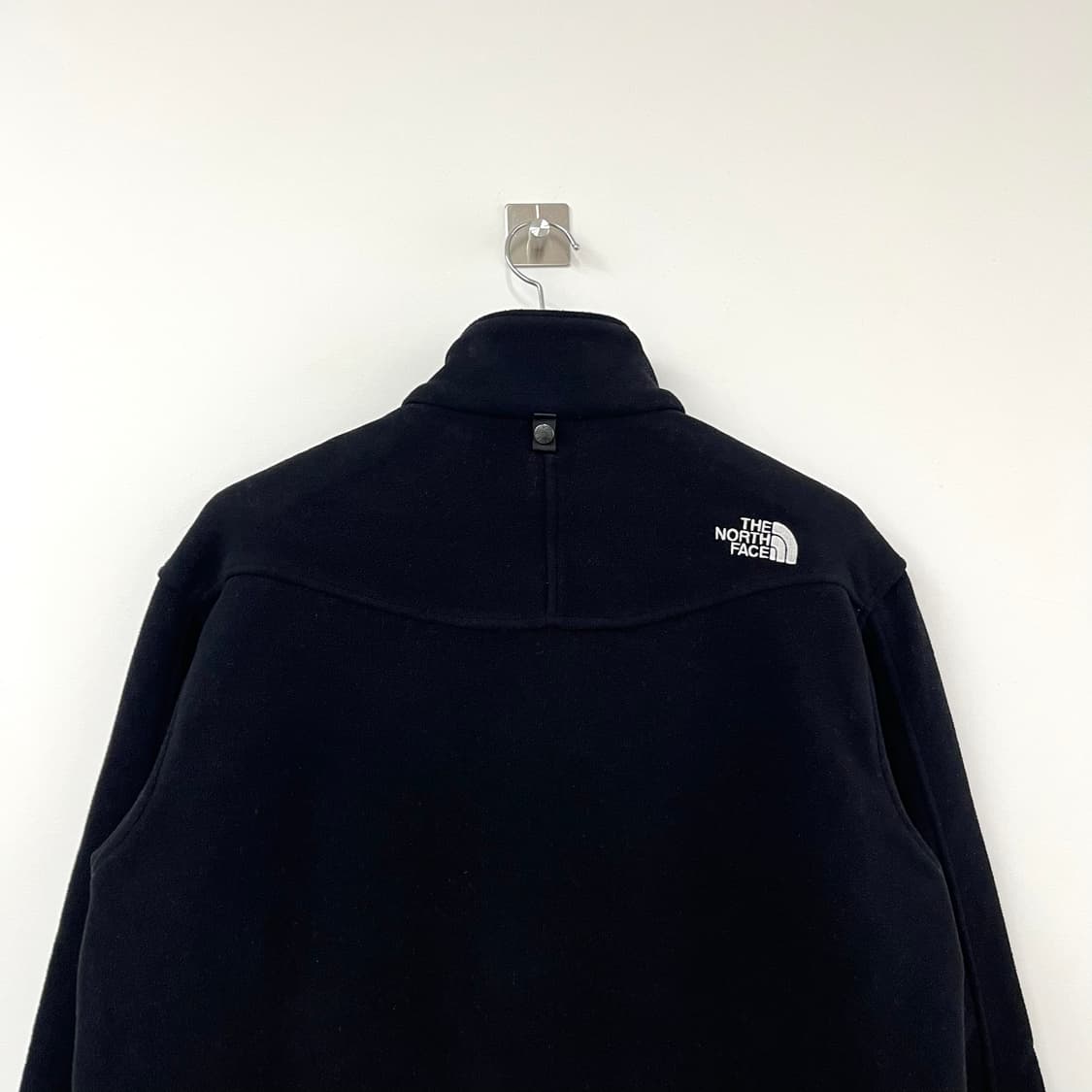 노스페이스 자수로고 블랙 뽀글이 플리스 자켓 상품이미지5