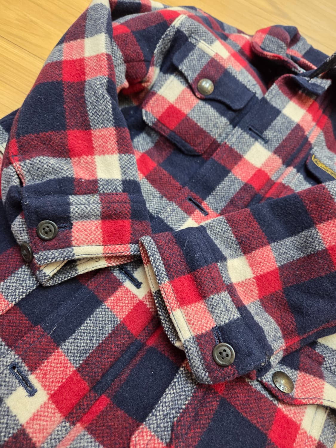 레드, 네이비, 화이트 컬러 조합이 예쁜 폴로 랄프로렌 키즈 체크 자켓입 상품이미지3