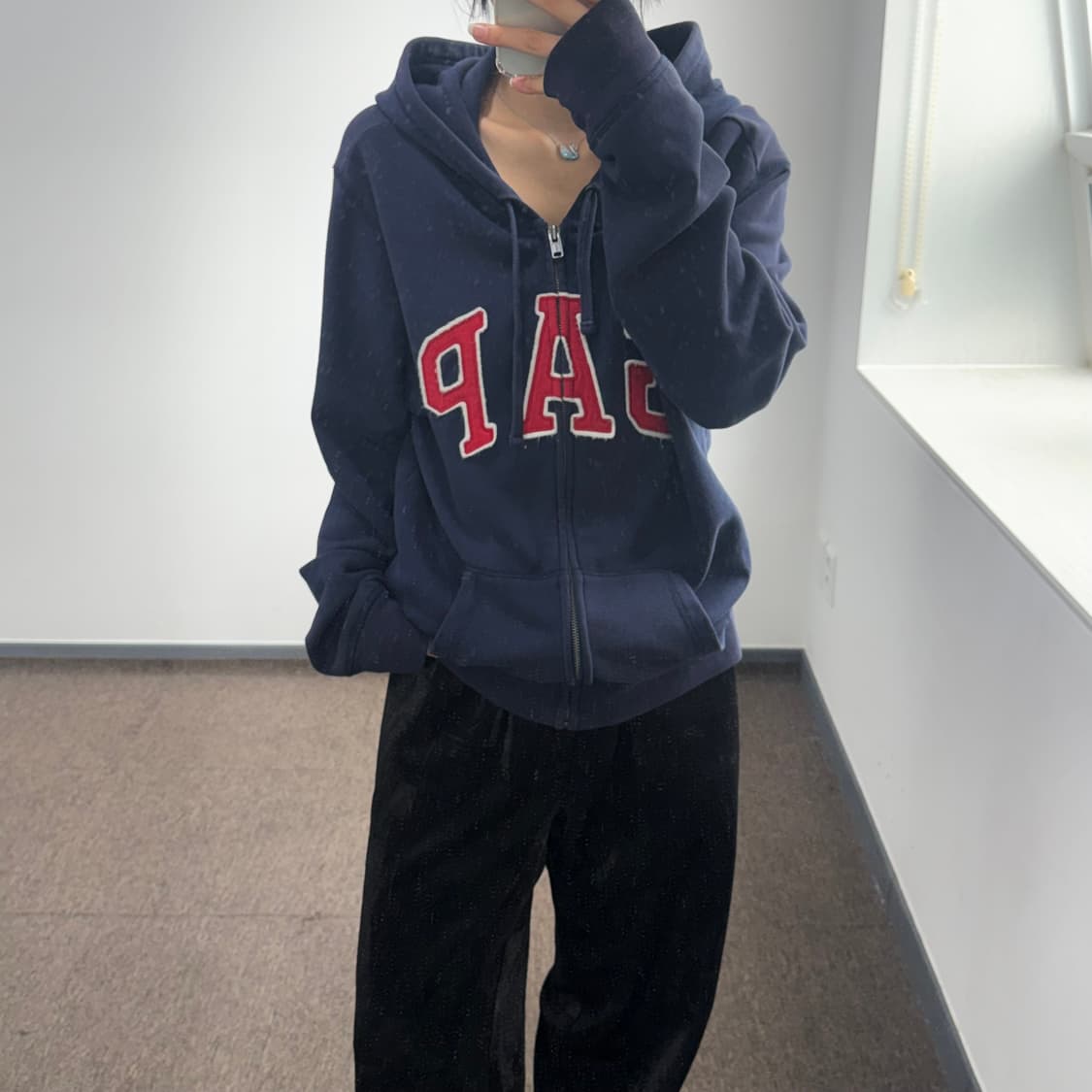 Gap 갭 레드 로고 네이비 후드집업 상품이미지1