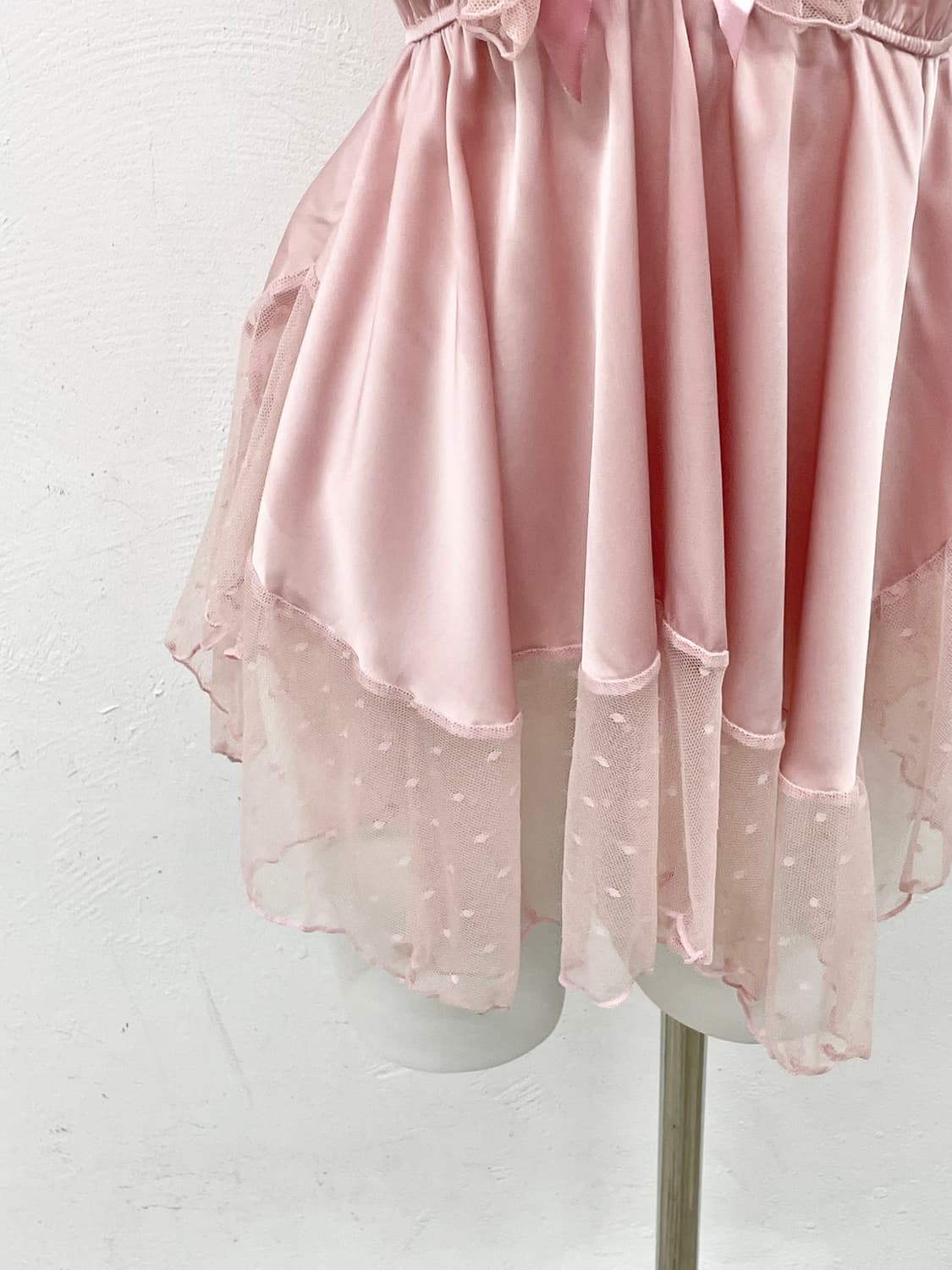 히메갸루 핑크 새틴 프릴 슬립 상품이미지3