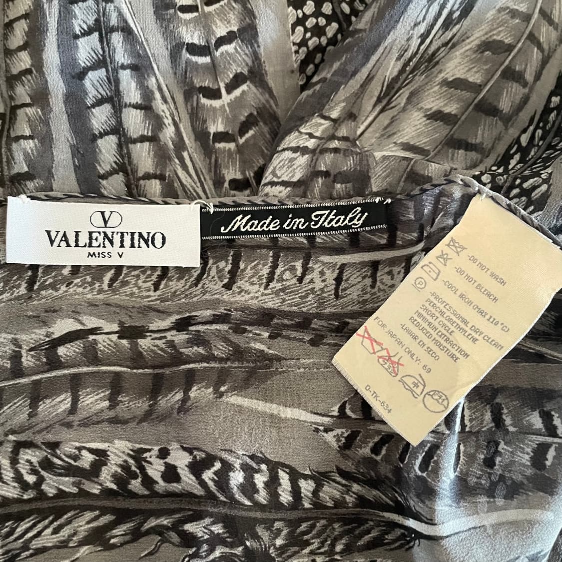 Valentino feathers Scarf 상품이미지3