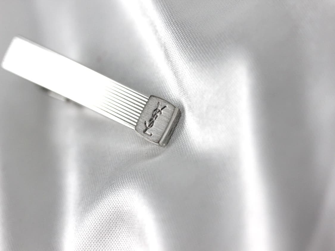 입생로랑 A등급 5.2cm 남자 명품 넥타이핀 커프스 세트 상품이미지3