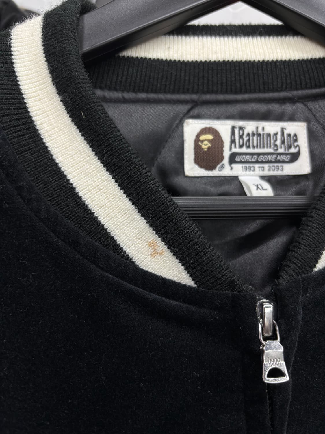베이프 플레임 로고 수베니어 자켓 상품이미지6