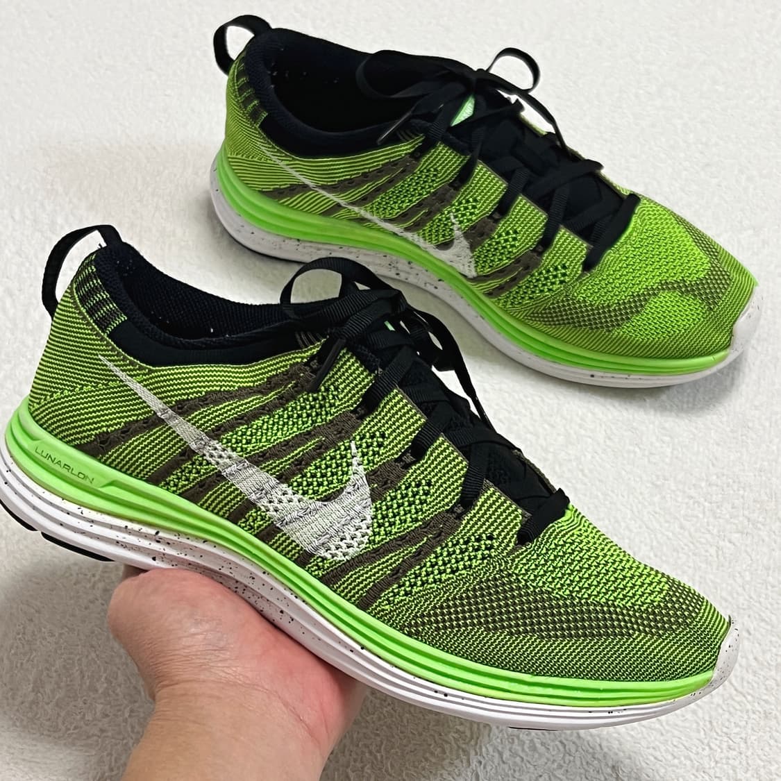 나이키 플라이니트 루나1+ 일렉그린 상품이미지3