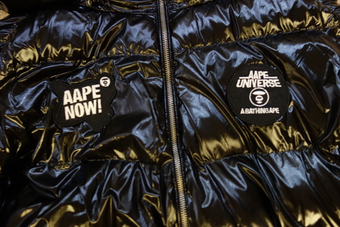 베이프 AAPE UNIVERSE 유광 패치 다운 자켓 상품이미지2