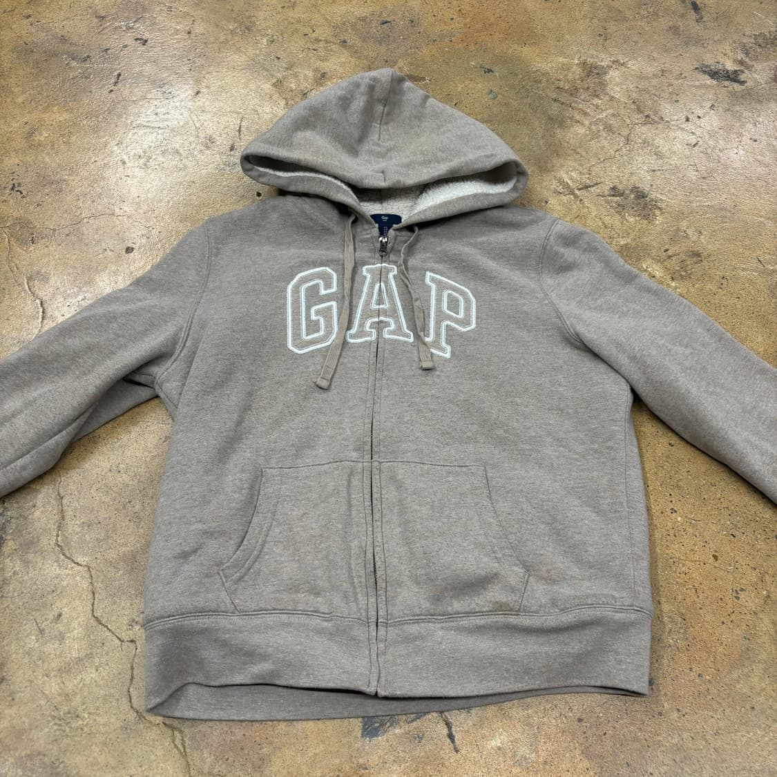 갭 베이지 브라운 양털 뽀글이 후드집업 상품이미지3