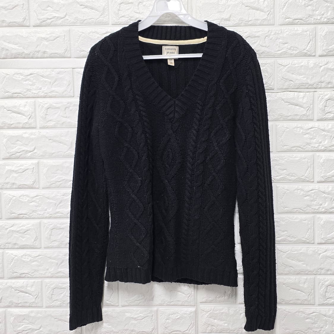 택포_ 타미힐피거 블랙 브이넥 케이블 니트 S 상품이미지1