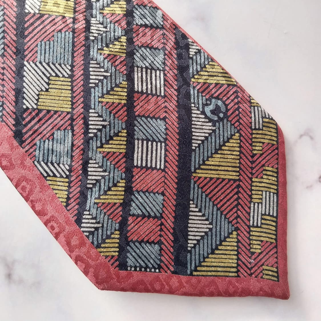 밀라숀 실크 와인 기하 패턴 넥타이 8.5cm A+등급 K1352
 상품이미지9
