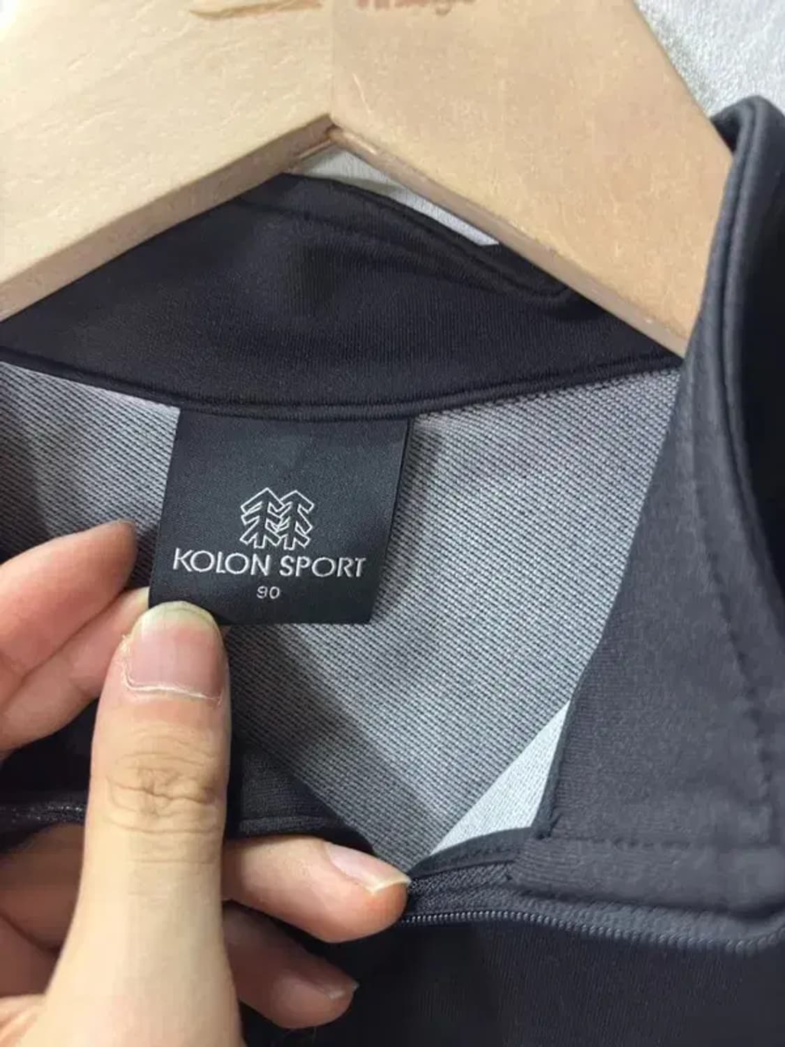 [ KOLON ] 새상품 코오롱 긴팔 티 [ SIZE: 90 ] 상품이미지4