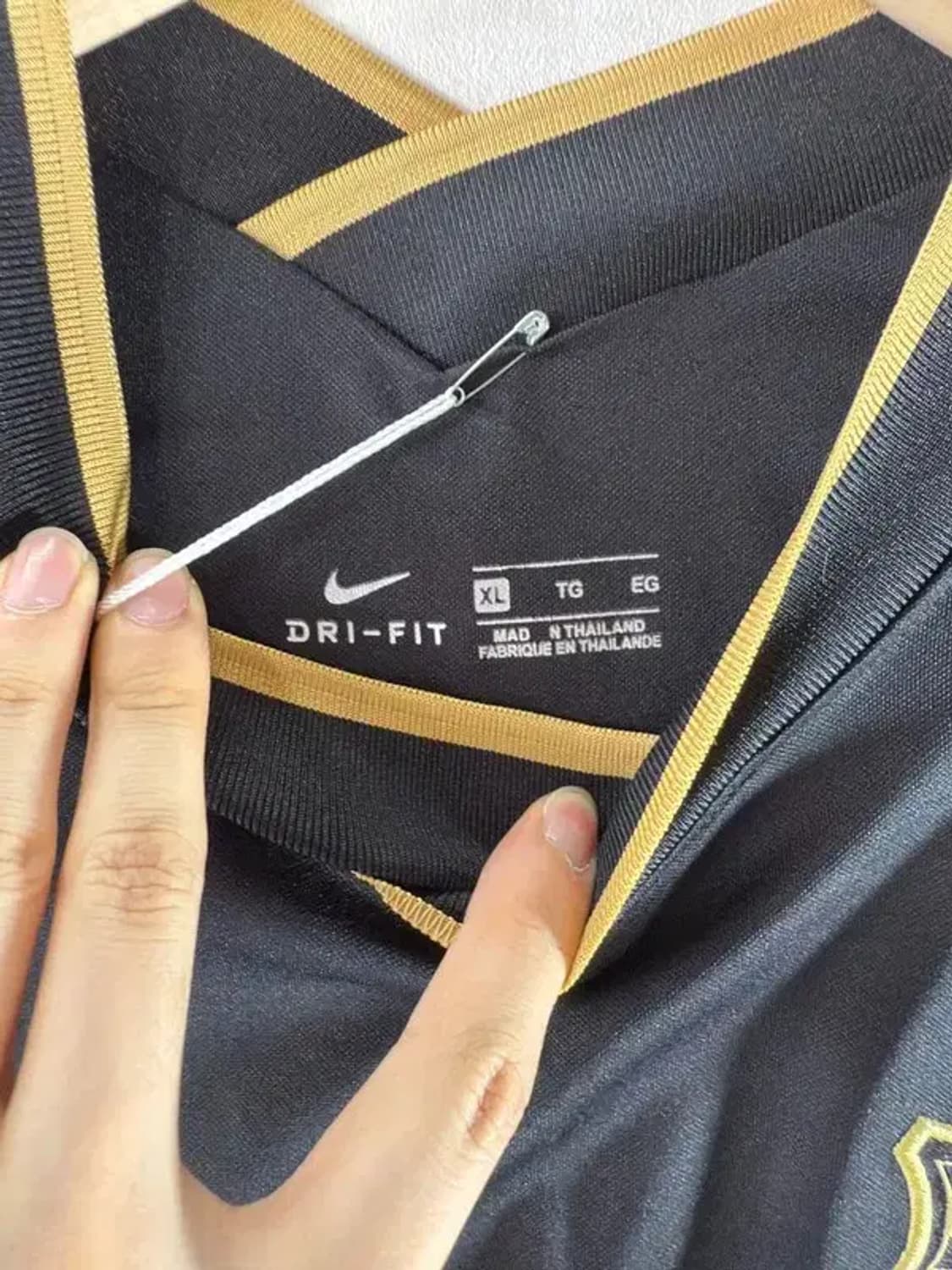 [ NIKE ] 20-21 바르셀로나 반팔 티 [ SIZE: XL ] 상품이미지8