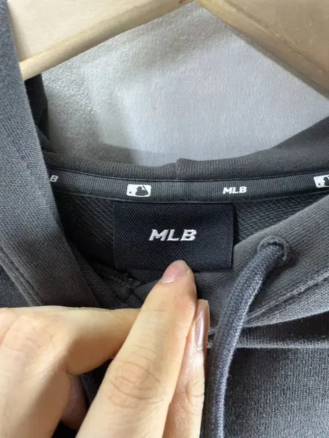 [ MLB ] 엠엘비 크롭 후드티 [ SIZE: S ] 상품이미지4