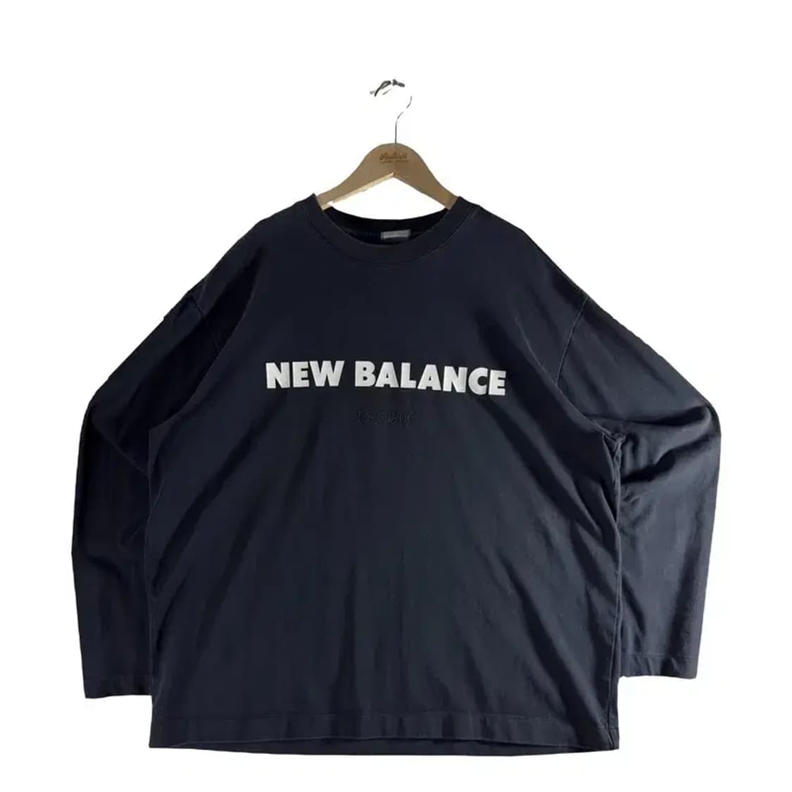 뉴발란스 롱슬리브 티 [ SIZE: 105(XL) ] 상품이미지1