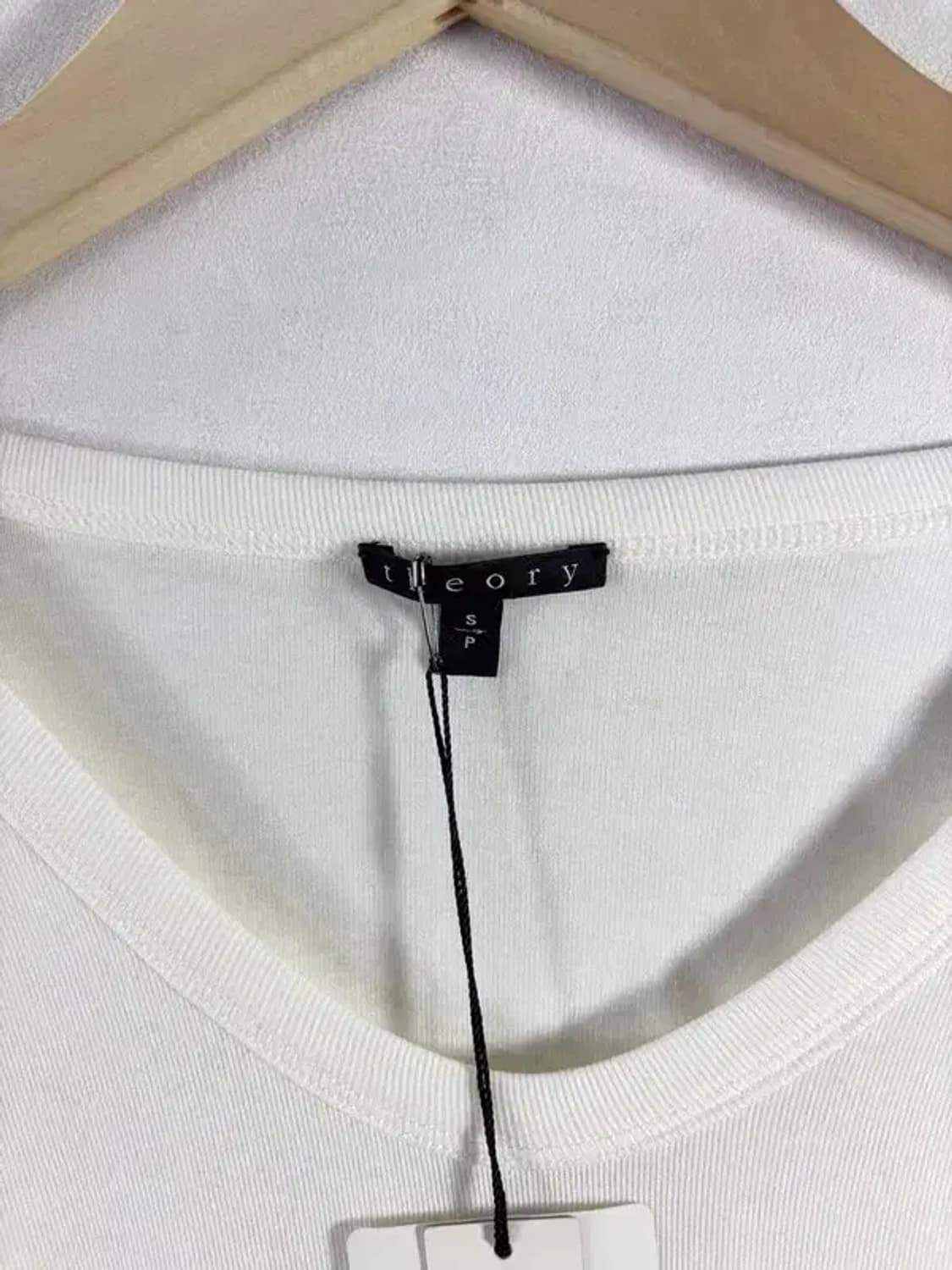 새상품 띠어리 브이넥 긴팔 티 [ SIZE: S ] 상품이미지8