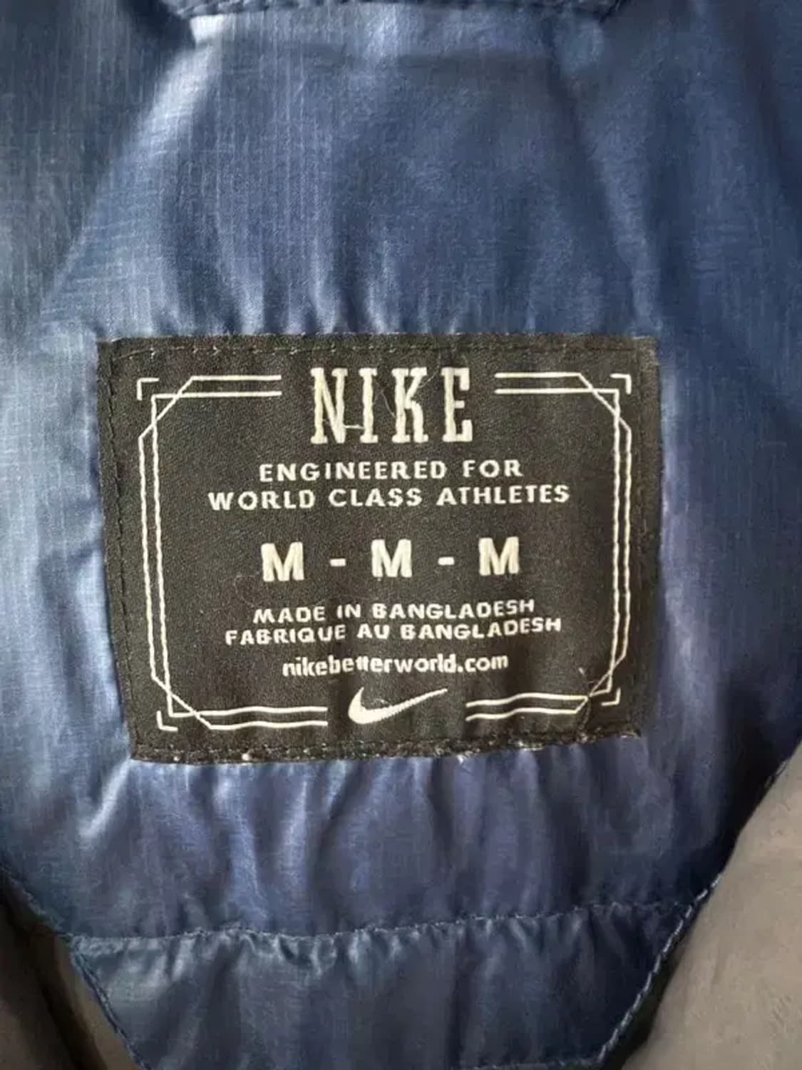A1677 [ NIKE ] 나이키 글로시 패딩 [ SIZE: M ] 상품이미지5