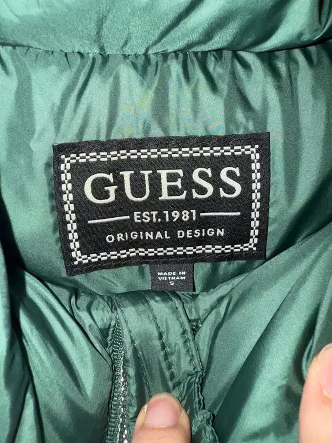 A1721 [ GUESS ] 게스 숏패딩 [ SIZE: S ] 상품이미지6