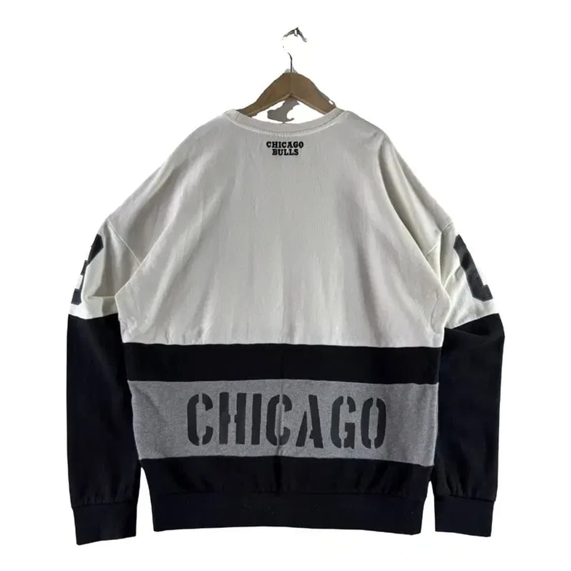A1751 [ NBA ] 시카고 불스 맨투맨 [ SIZE: L ] 상품이미지2