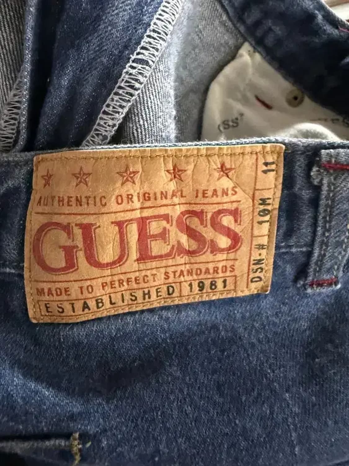 A2061 [ GUESS ] 게스 반바지 [ SIZE: ] 상품이미지4