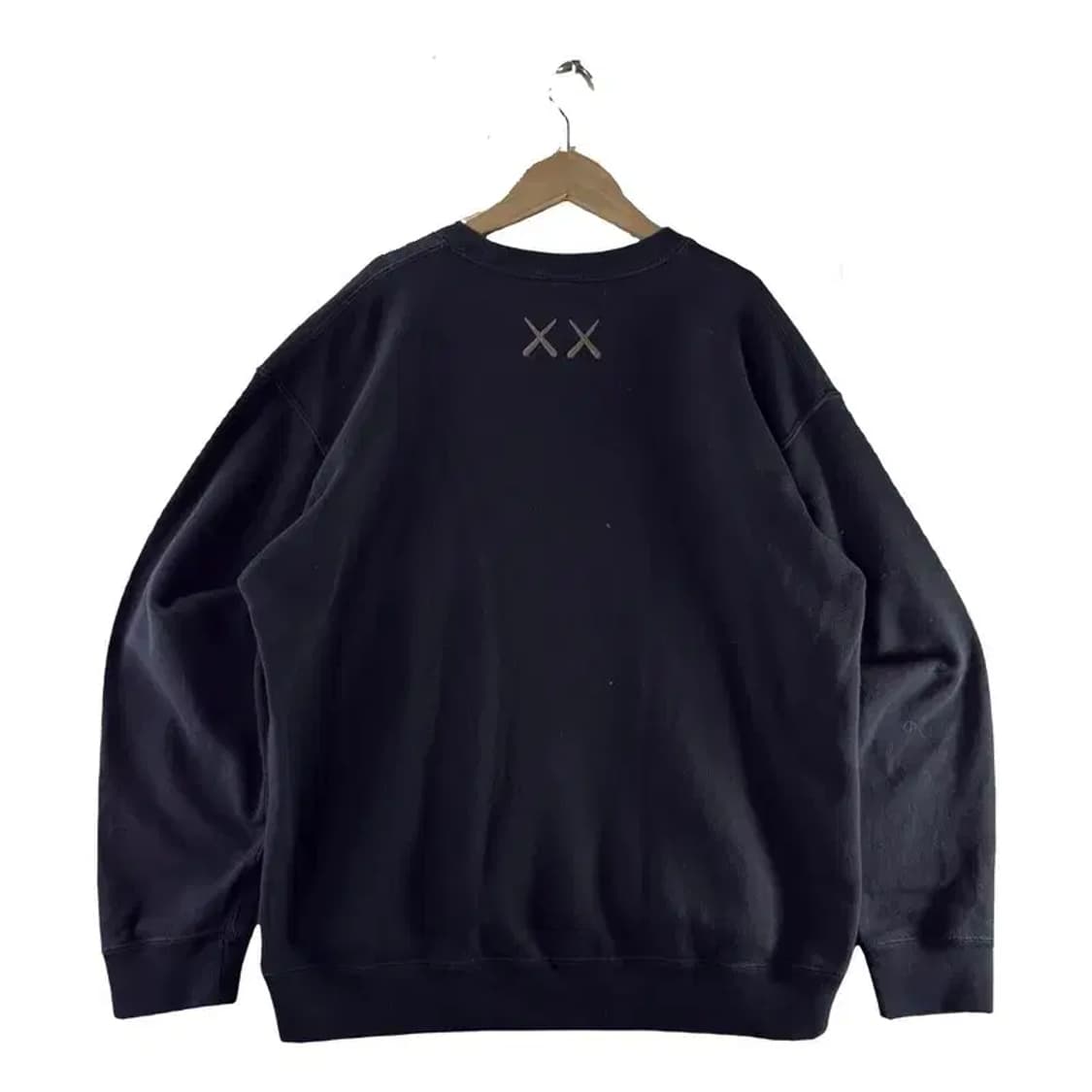 A2346 카우스 x 유니클로 맨투맨 [ SIZE: L ] 상품이미지2