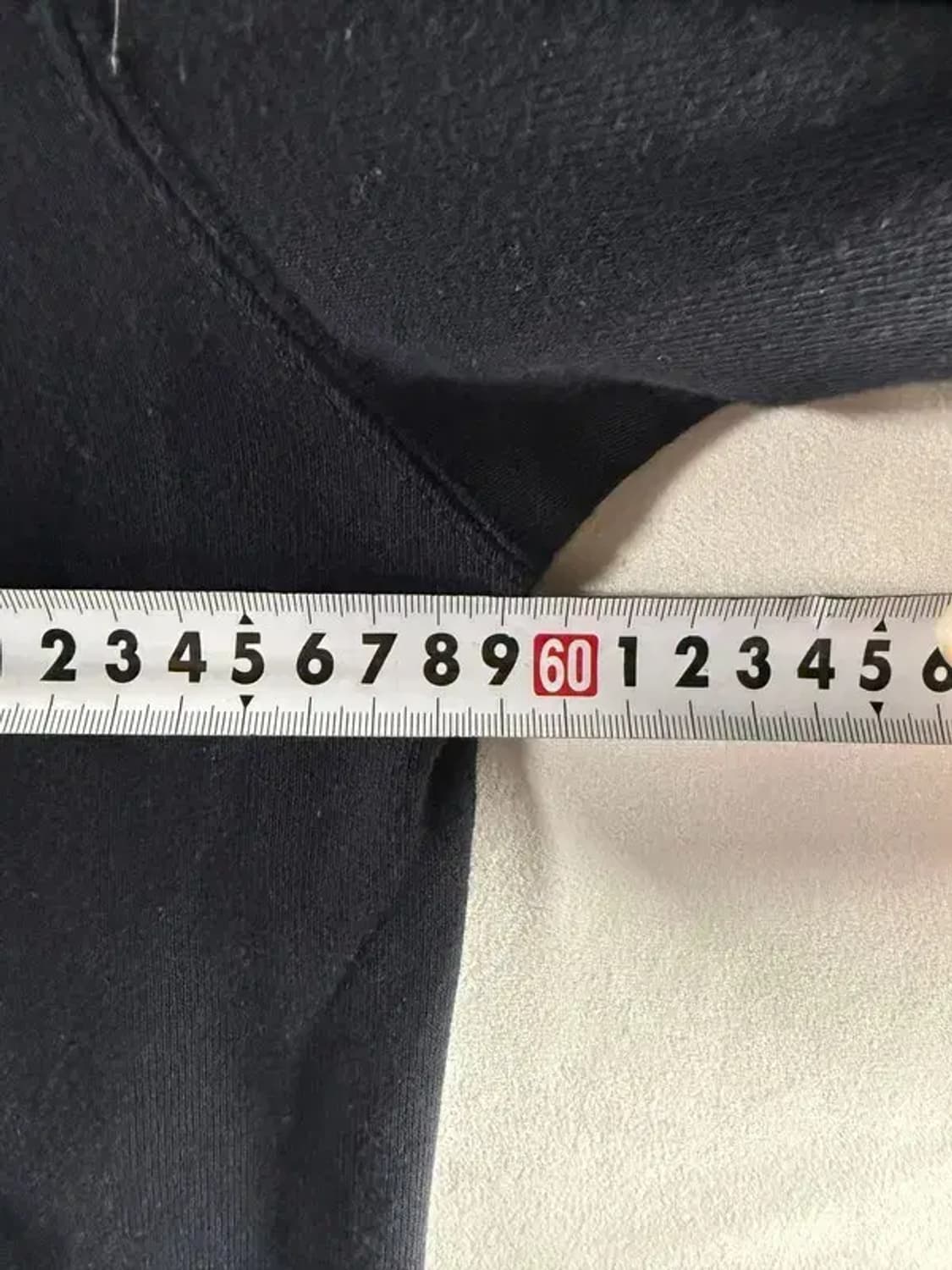 A2346 카우스 x 유니클로 맨투맨 [ SIZE: L ] 상품이미지6