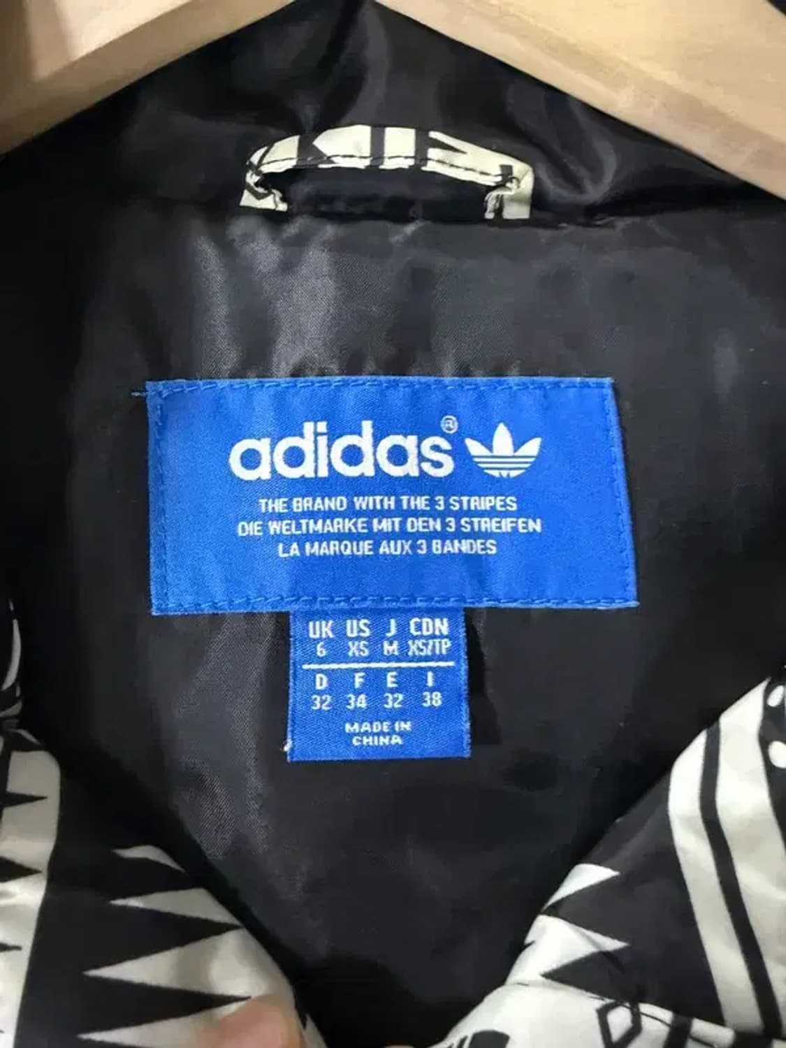 A2469 [ ADIDAS ] 아디다스 패딩 조끼 [ SIZE: XS ] 상품이미지4