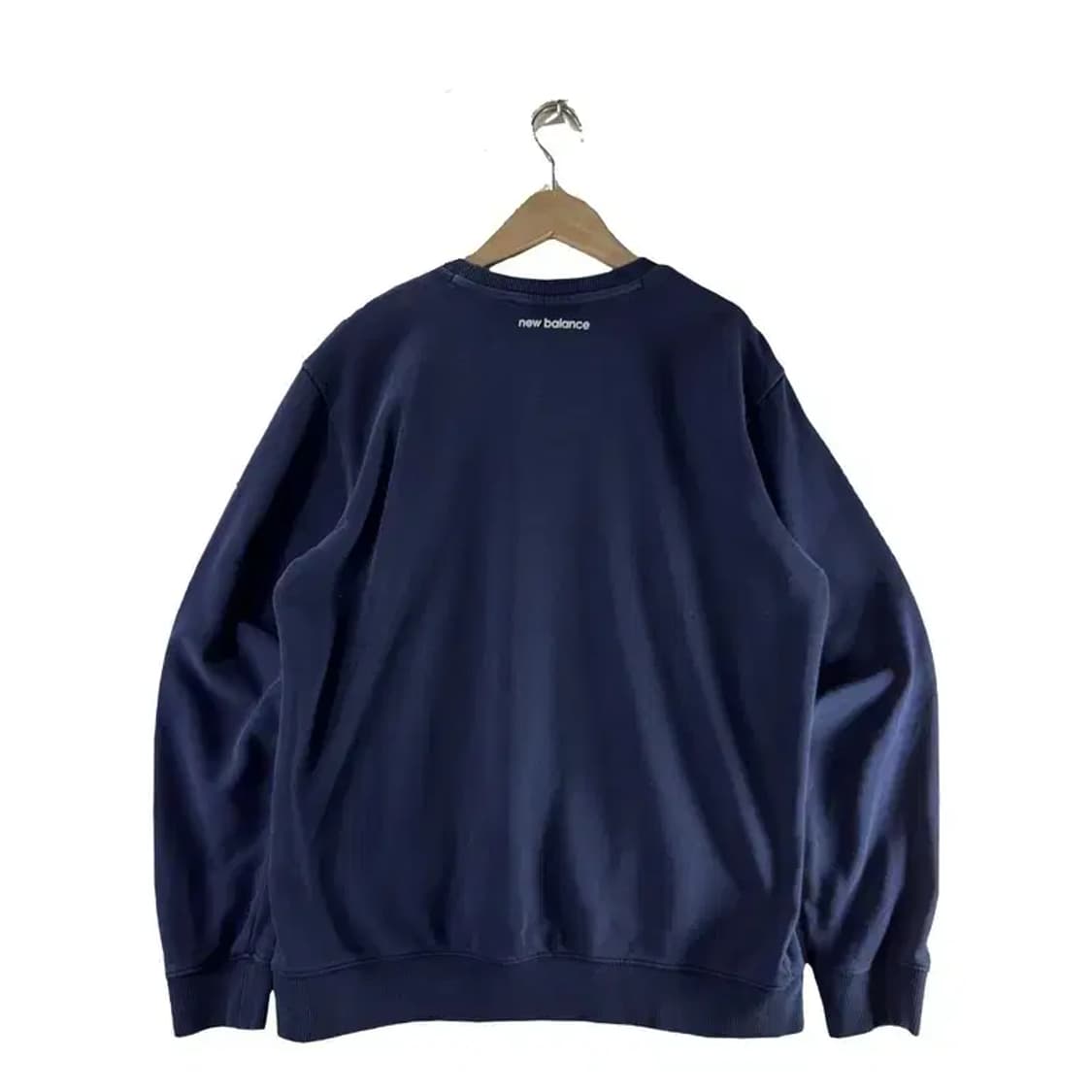 A2423 뉴발란스 맨투맨 [ SIZE: L ] 상품이미지2