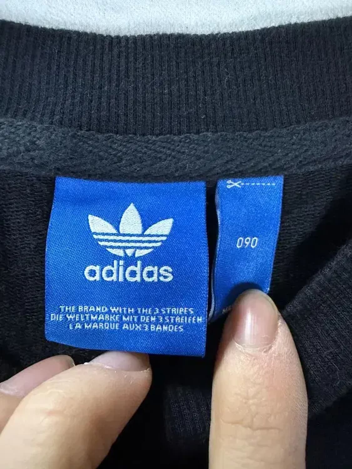 A2541 [ ADIDAS ] 아디다스 맨투맨 [ SIZE: 90 ] 상품이미지5