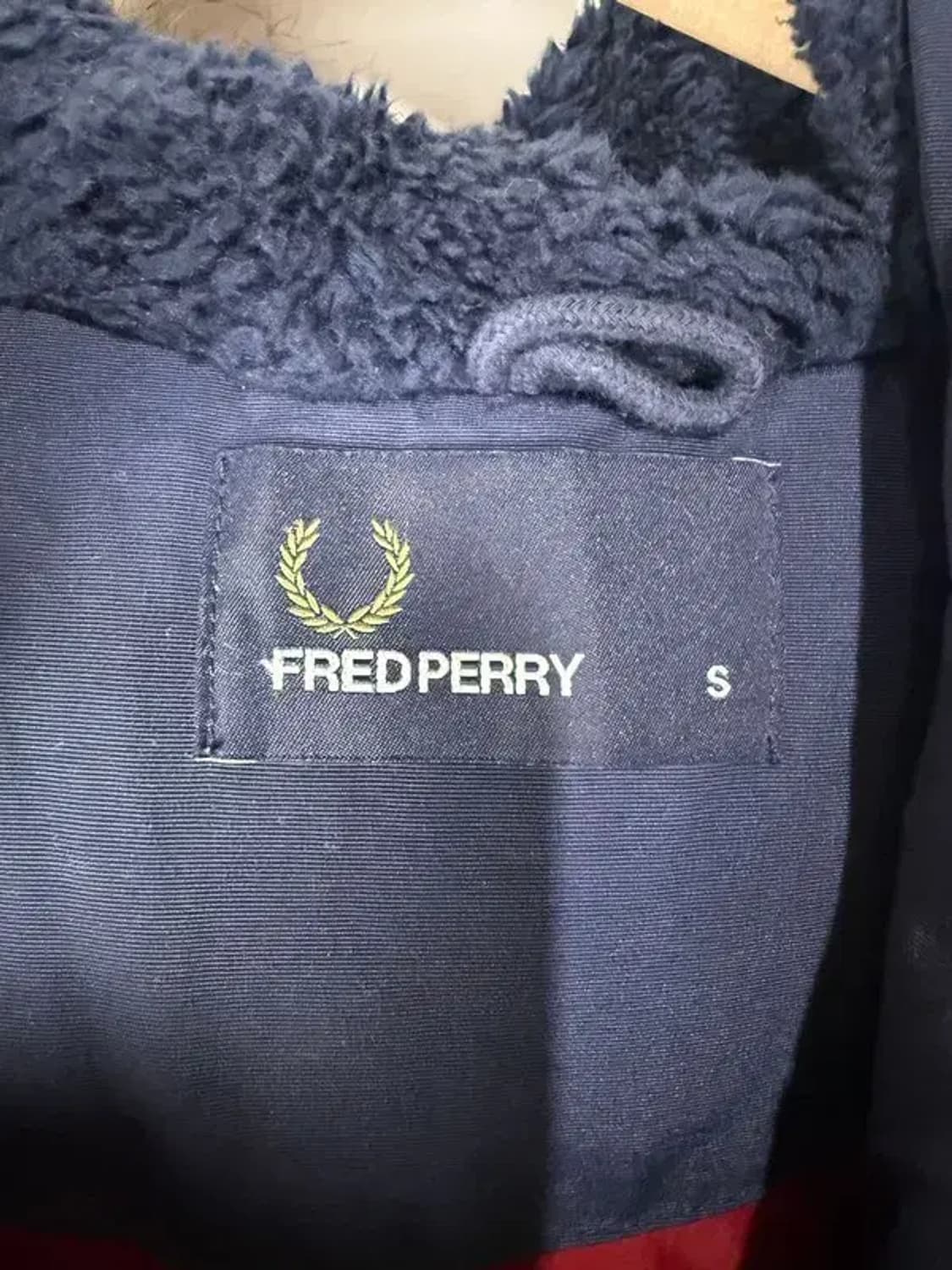 A3042 프레드 페리 패딩 S 상품이미지4