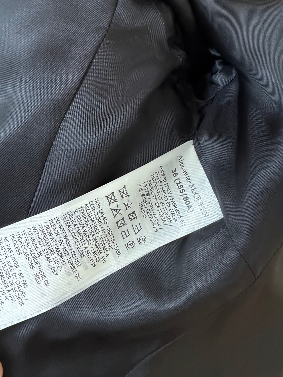 알렉산더맥퀸 피크숄더 재킷 - 미착용 새상품 상품이미지4