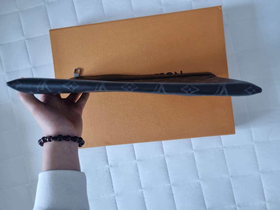 루이비통 이클립스 아폴로 클러치백 상품이미지3