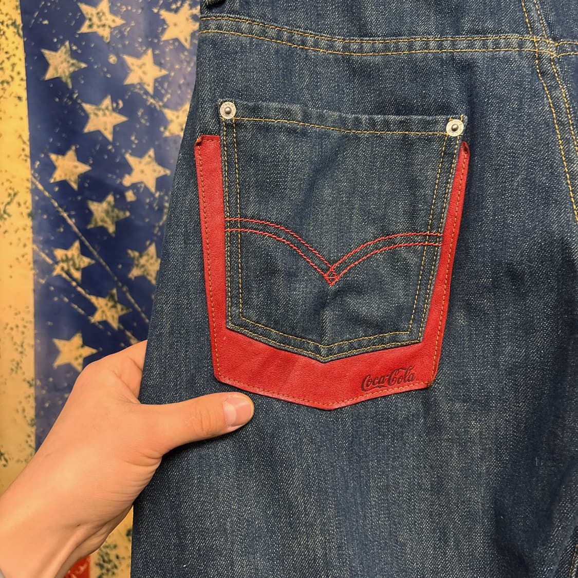 리바이스X코카콜라 레더포켓 3D 커브드진 인디고 데님팬츠 N395 상품이미지5