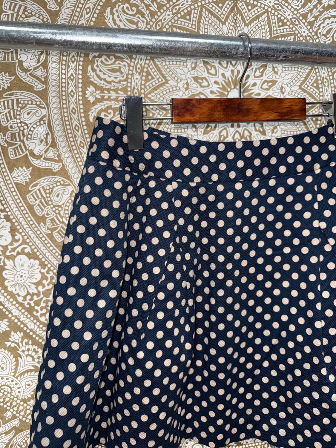 Clovis 도트 턱 미니스커트 상품이미지4