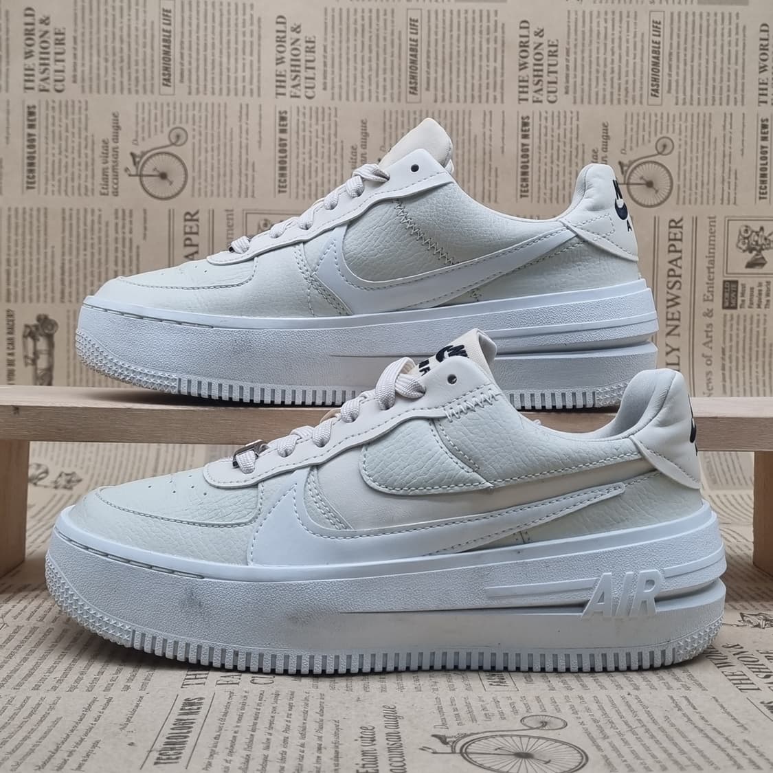 나이키 에어포스1 플랫폼 여성스니커즈235 상품이미지1