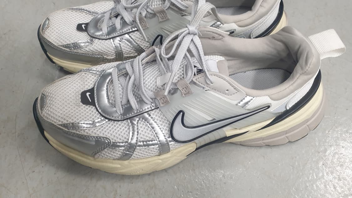 나이키 V2K 런 운동화 265mm 상품이미지2