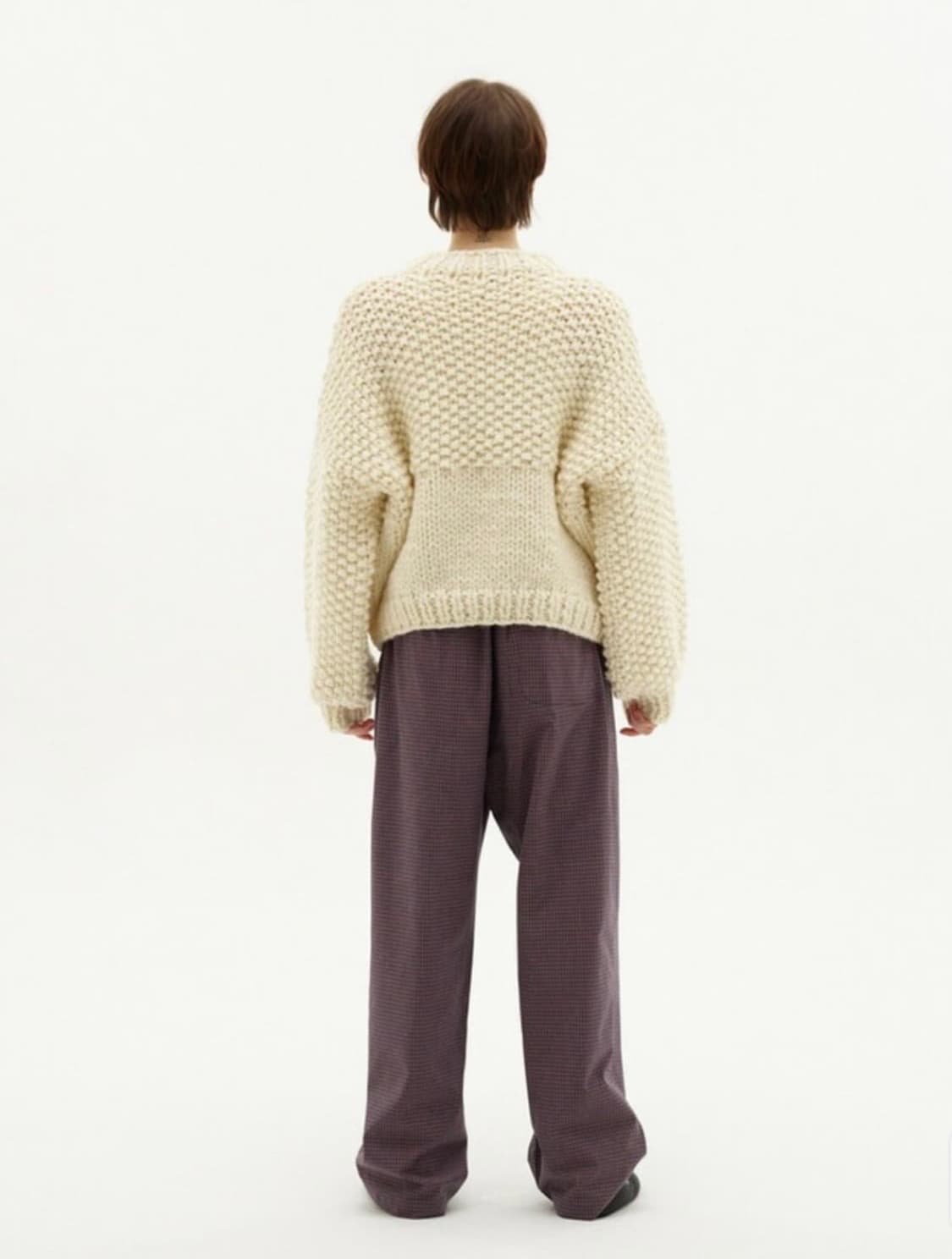 베뉴먼트 핸드 니트 VENUMENT hand knitted sweater 상품이미지1