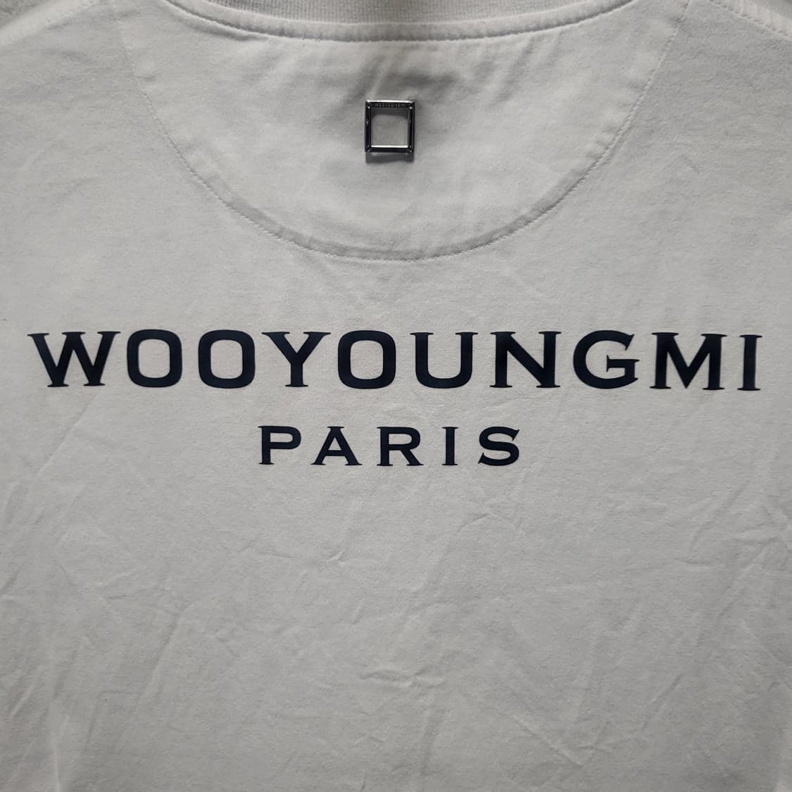 [정품] 50 / 23FW 우영미 백로고 반팔티 상품이미지3