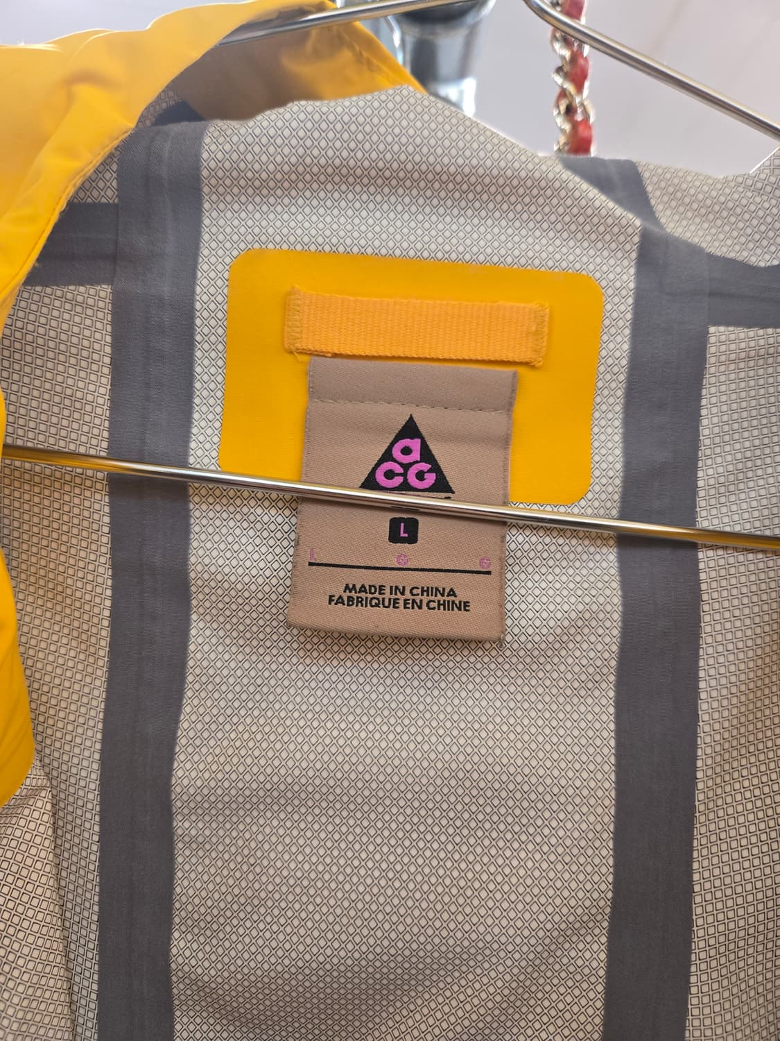 나이키 ACG(All Conditions Gear) 후드 윈드브레이커 상품이미지4