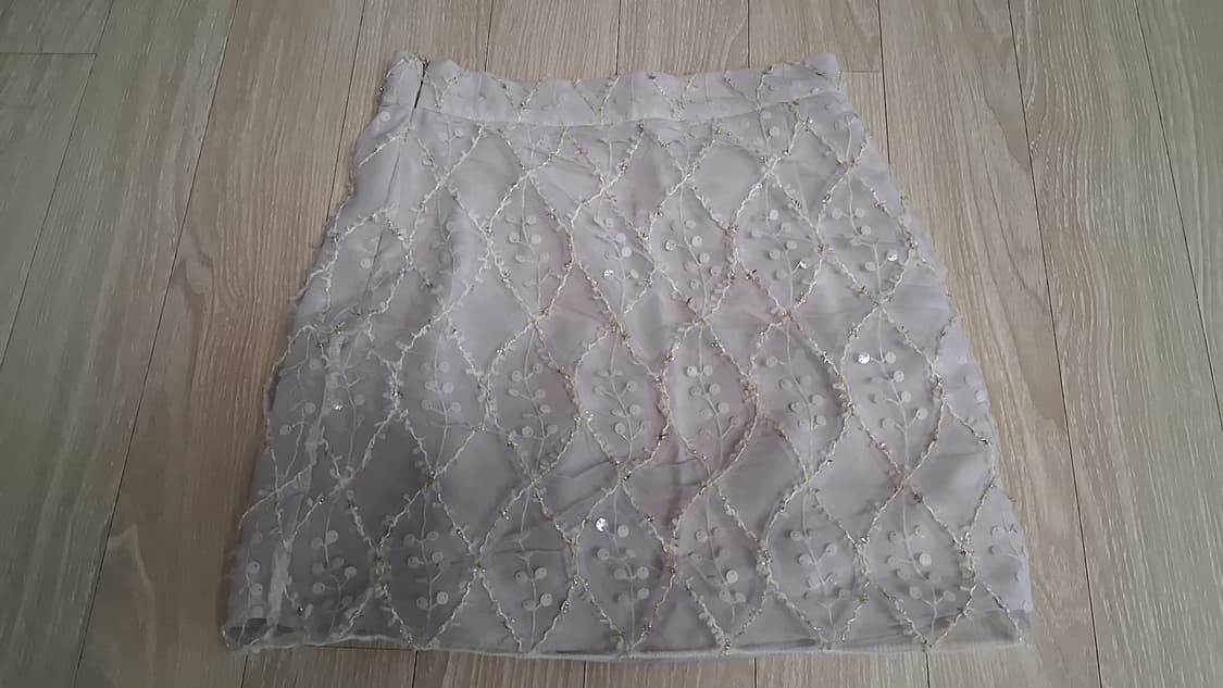 [품절새상품] 로젤린 르에 비즈 h라인 스커트 치마 베이지 s 상품이미지10