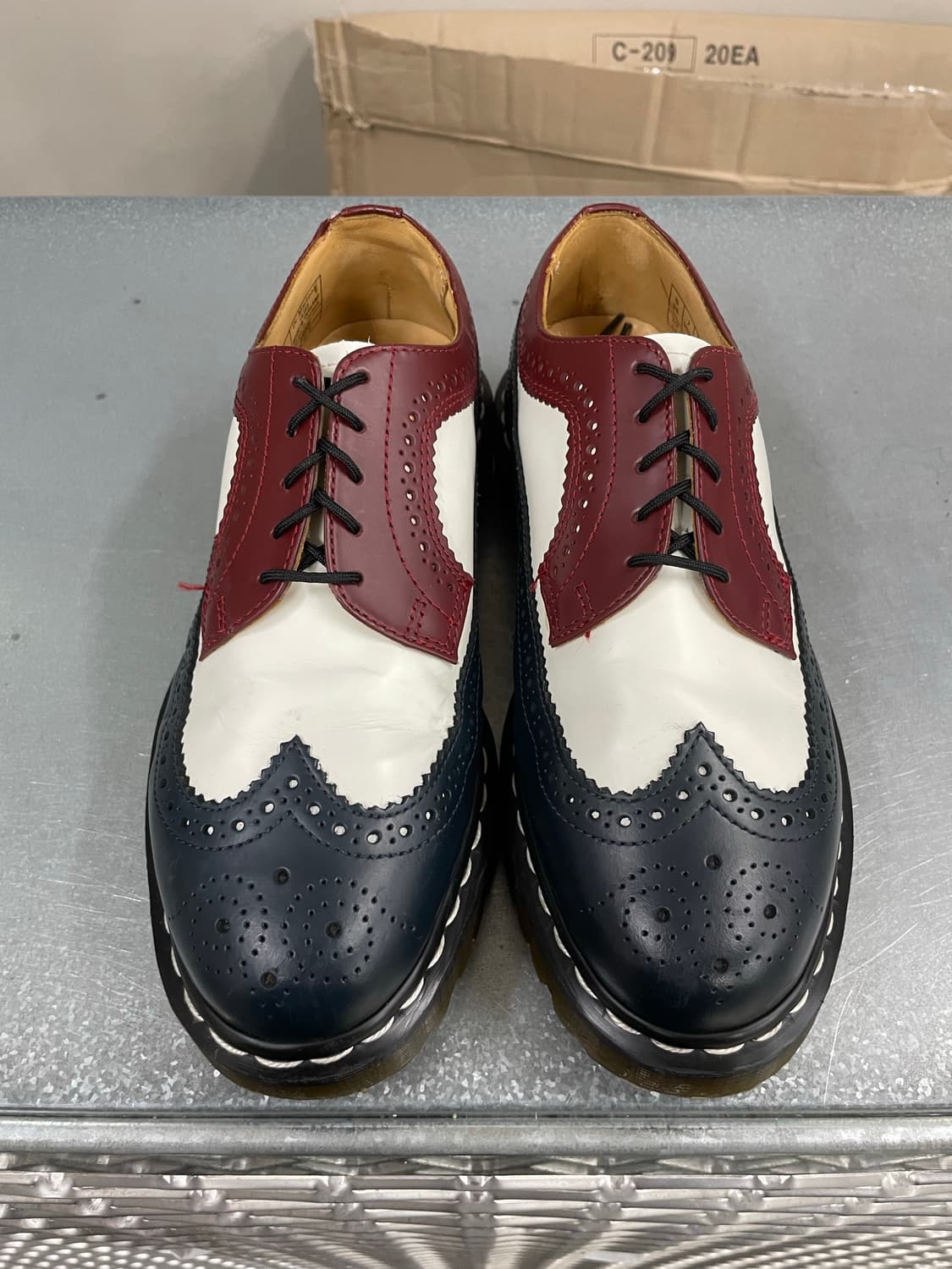 닥터마틴 5홀 윙팁 3989 브로그 슈즈  uk6 상품이미지5