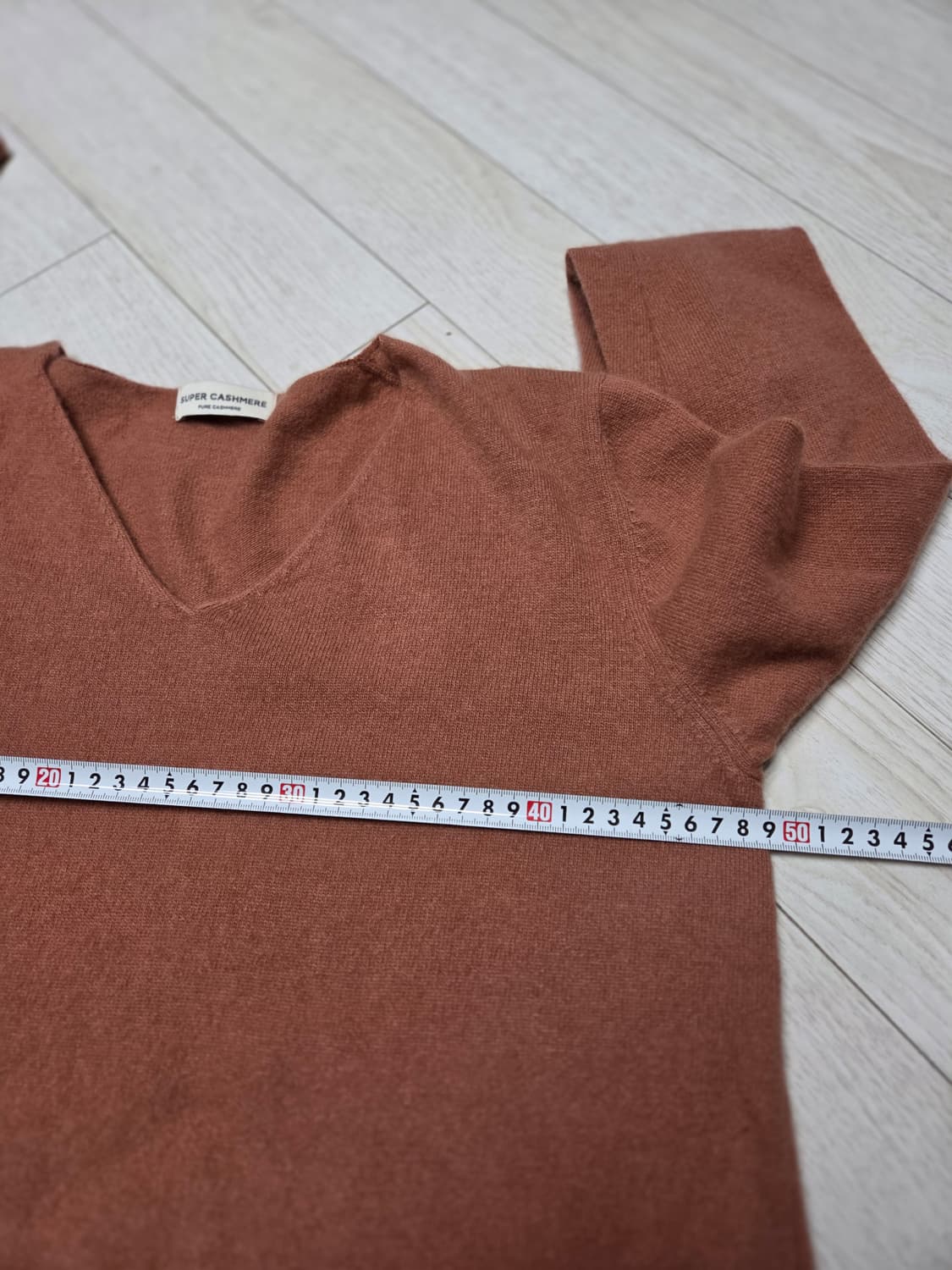 SUPER CASHMERE의 브이넥 니트- 100% 캐시미어 상품이미지4