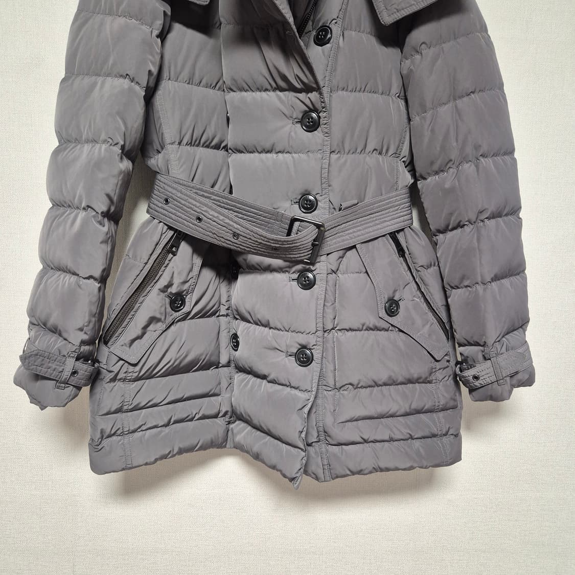 버버리 브릿 여성 구스다운 패딩 코트 M 상품이미지3