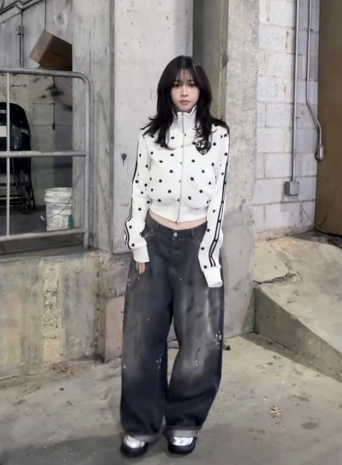 셋업이엑스이 star sporty zipup/white 집업 카리나착용 상품이미지2