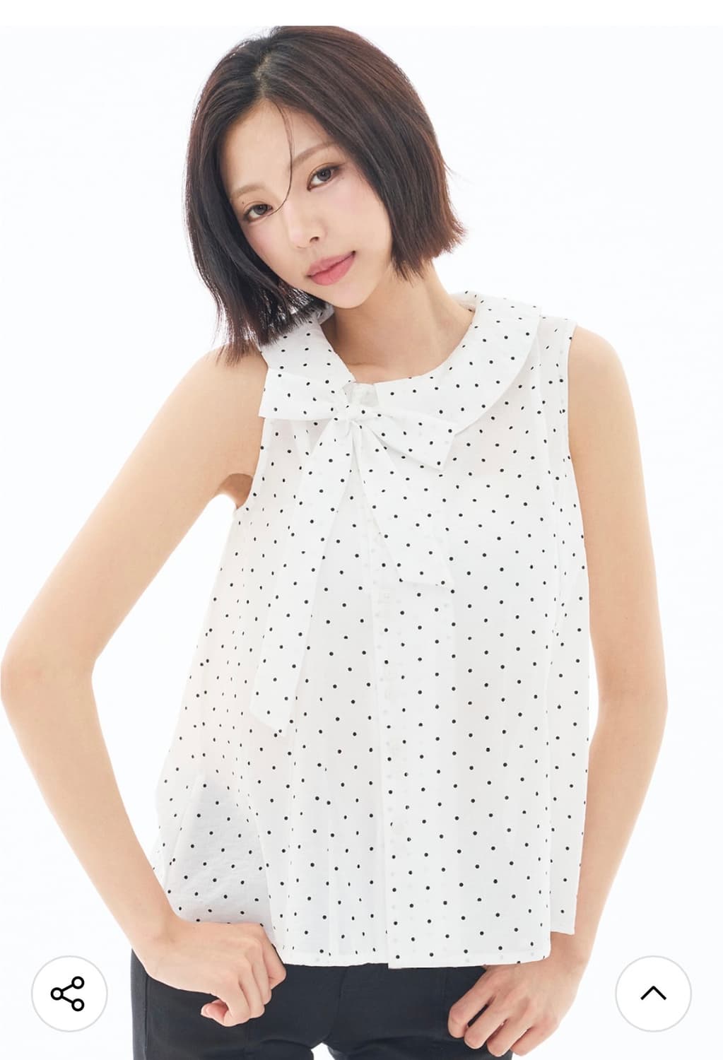 [택달린 새상품] 일리고 로프 플레어 블라우스 화이트 도트 상품이미지3