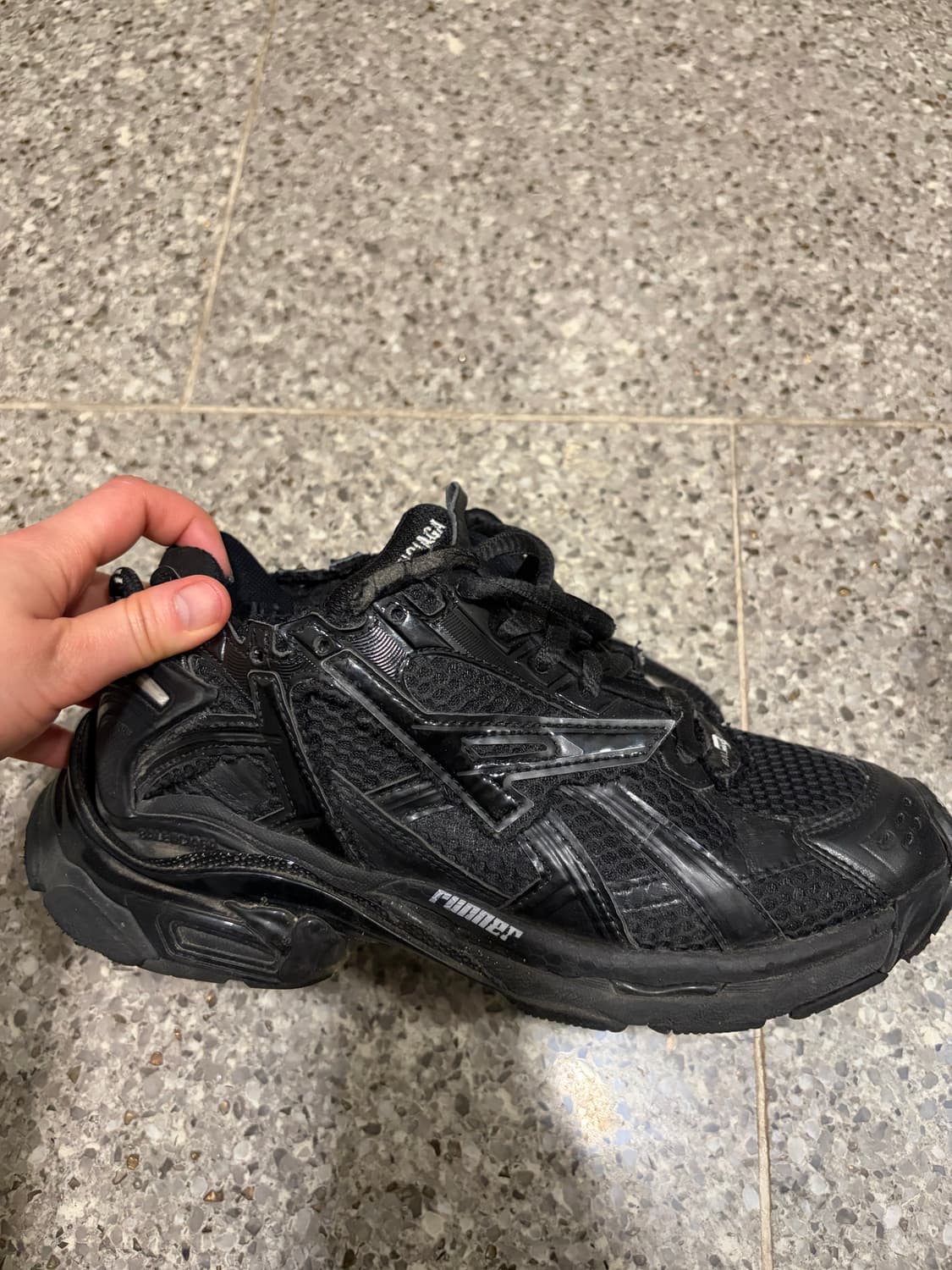 발렌시아가 러너 올블랙 37 상품이미지2